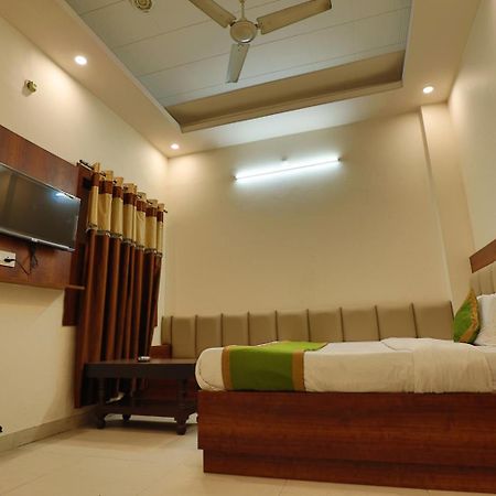 Hotel Haridev Roorkee Extérieur photo